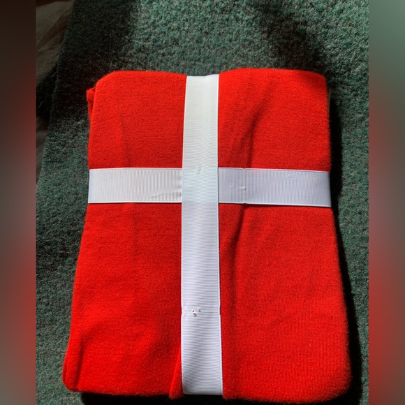 NWT Children’s Christmas Santa Pajama Set from Target Size 6 - Picture 8 of 8